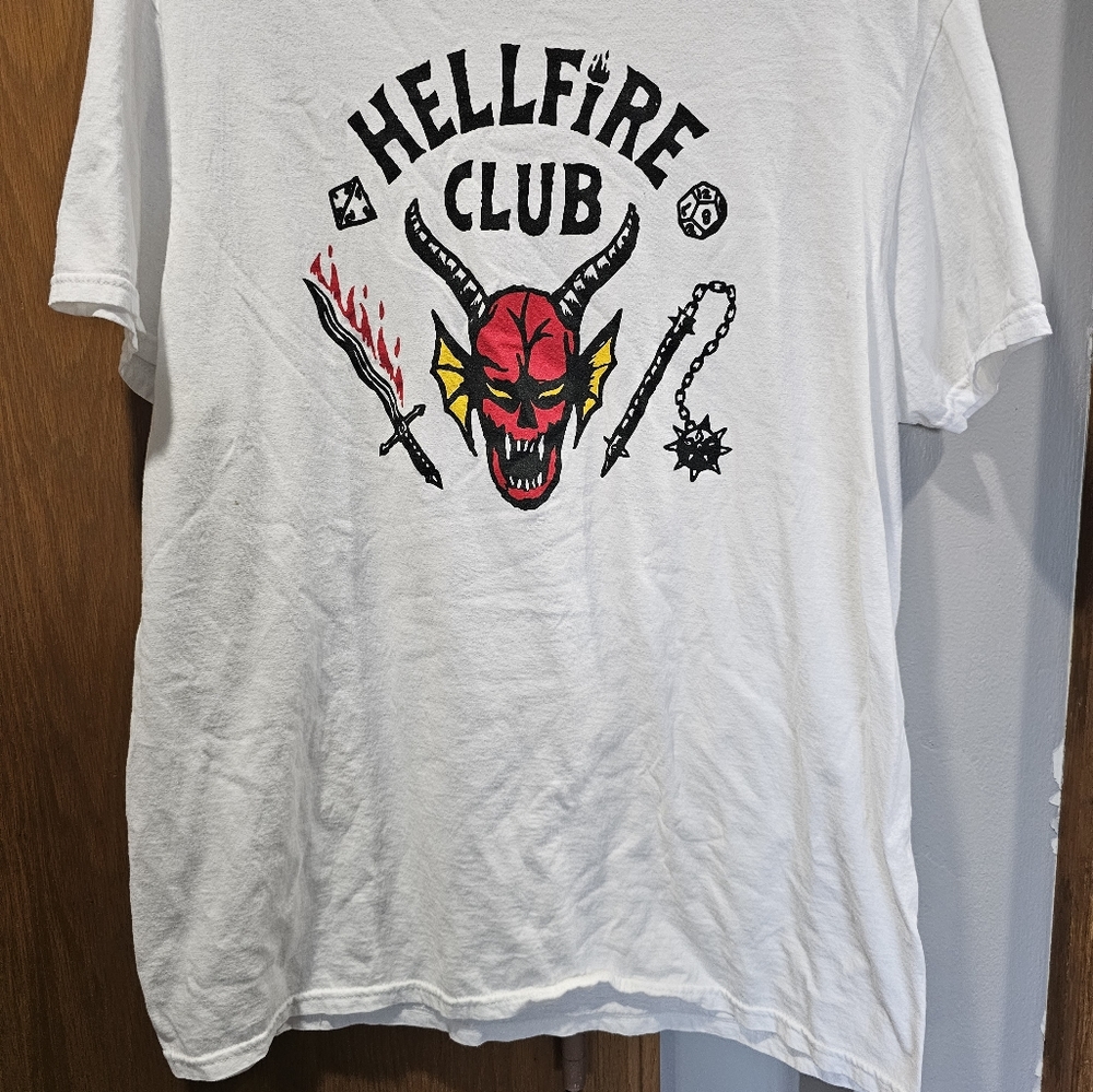 Size L. Women's Delta Soft t-shirt